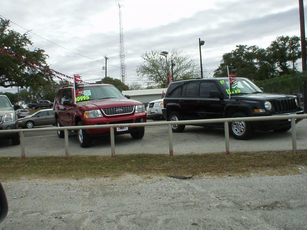 Pictures for LOVETT USED CAR SUPERCENTER in San Antonio, TX 78233